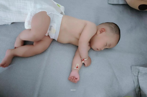 鸡西宝宝高烧怎么处理